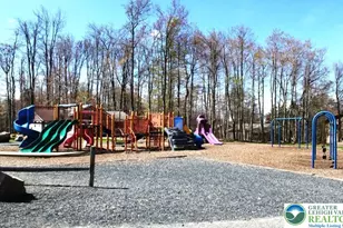 8466 Bumble Bee Way, Tobyhanna, PA 18466 - Photo 35