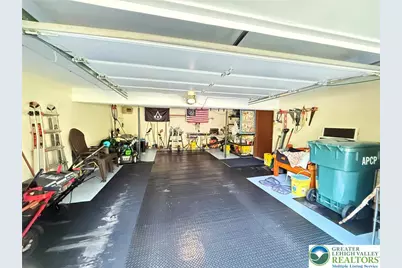 8466 Bumble Bee Way, Tobyhanna, PA 18466 - Photo 5
