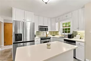 1031 N 7th St, Emmaus Boro, PA 18049 - Photo 11