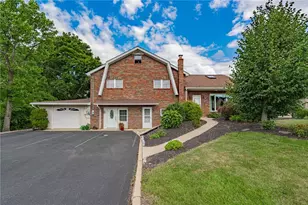 172 Grouse Dr, Moore Township, PA 18014 - Photo 1