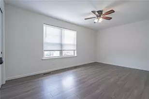 3329 S 2nd St, Whitehall Township, PA 18052 - Photo 21
