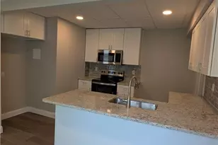 441 Linden St, Bethlehem City, PA 18018 - Photo 5