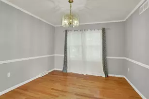 214 Burrell Blvd, Allentown City, PA 18104 - Photo 9