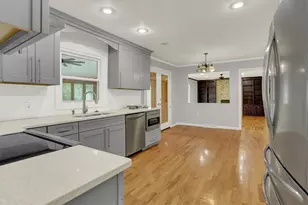 214 Burrell Blvd, Allentown City, PA 18104 - Photo 11