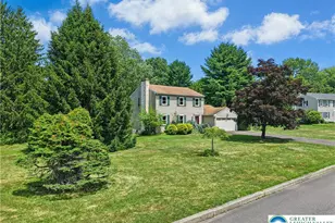 4253 Biddeford Cir, Buckingham, PA 18902 - Photo 3