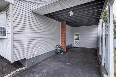 1906 Robin Way, Bethlehem City, PA 18018 - Photo 3