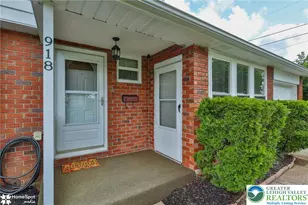 918 Bradford St, Bethlehem City, PA 18018 - Photo 9