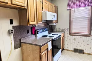 341 Peach St, Catasauqua Boro, PA 18032 - Photo 5