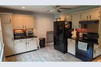 3733 Viewpoint Court, Slatington Boro, PA 18080 - Photo 5