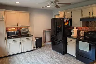3733 Viewpoint Ct, Slatington Boro, PA 18080 - Photo 5