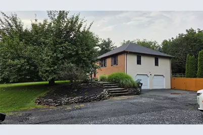 3733 Viewpoint Court, Slatington Boro, PA 18080 - Photo 3
