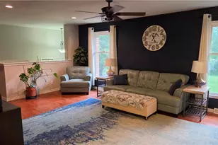 3733 Viewpoint Ct, Slatington Boro, PA 18080 - Photo 9