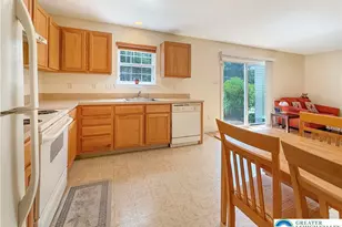 5612 Stonecroft Ln, Lower Macungie Township, PA 18106 - Photo 11
