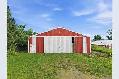 4065 Country Side Lane, Lower Saucon Township, PA 18055 - Photo 9