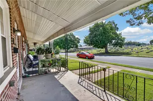 2049 Liberty St, Allentown City, PA 18104 - Photo 39
