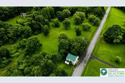 1294 Seifert Road, Bushkill Twp, PA 18064 - Photo 5
