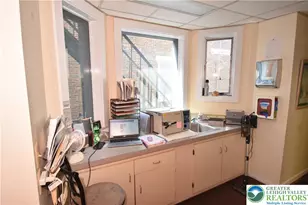 42 N 3rd St, Easton, PA 18042 - Photo 9