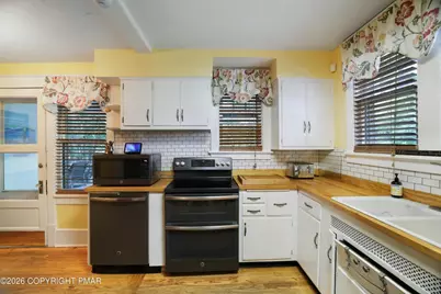 55 Center Avenue, Mount Pocono Boro, PA 18344 - Photo 19