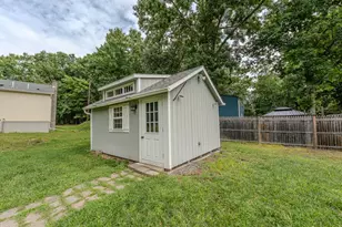 253 Shawnee Dr, East Stroudsburg, PA 18302 - Photo 5