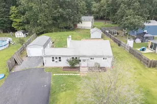 253 Shawnee Dr, East Stroudsburg, PA 18302 - Photo 7