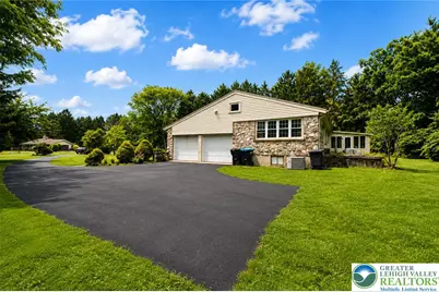 1000 Wedgewood Road, Hanover Twp, PA 18017 - Photo 5