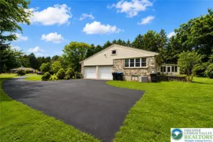 1000 Wedgewood Rd, Hanover Twp, PA 18017 - Photo 5