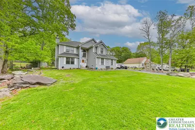 4608 W Pine Ridge Drive, Bushkill, PA 18324 - Photo 3