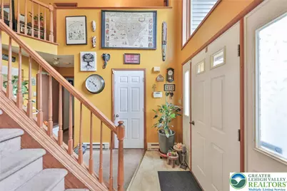 4608 W Pine Ridge Drive, Bushkill, PA 18324 - Photo 7