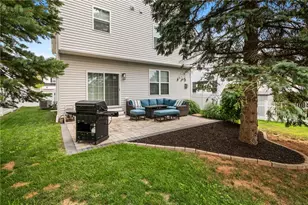326 Bendelow Ln, Northampton Boro, PA 18067 - Photo 3