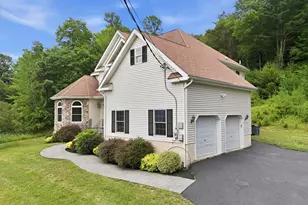 5248 Cherry Valley Rd, Hamilton Twp, PA 18353 - Photo 5