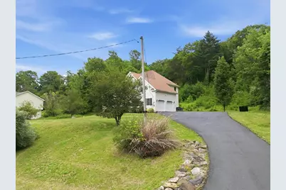 5248 Cherry Valley Road, Hamilton Twp, PA 18353 - Photo 7