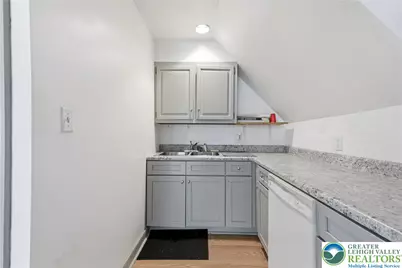 202 N 17th Street #D, Allentown City, PA 18104 - Photo 9