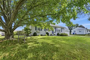 4251 Oakleigh Rd, South Whitehall Township, PA 18104 - Photo 3