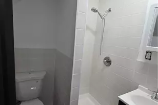 300 Pine St, Reading City, PA 19602 - Photo 9