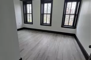 300 Pine St, Reading City, PA 19602 - Photo 17
