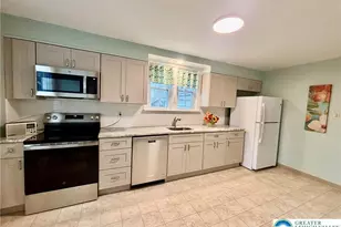 221 E Chestnut St, Nazareth, PA 18064 - Photo 5