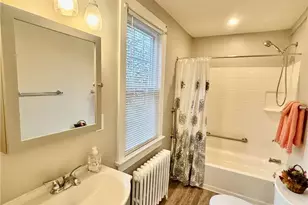221 E Chestnut St, Nazareth, PA 18064 - Photo 7