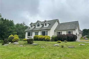 3225 Sussex Dr, Pocono Summit, PA 18466 - Photo 1
