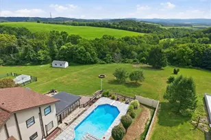 8751 Pleasant View Rd, Lower Mt Bethel Twp, PA 18013 - Photo 61