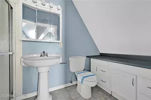 315 S Centre St, Pottsville, PA 17901 - Photo 47