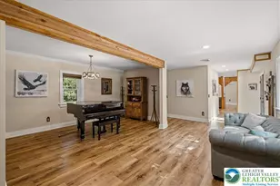 360 Babbling Brook Rd, Pocono Twp, PA 18355 - Photo 15