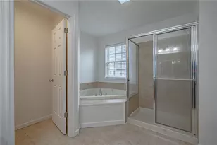 253 Milkweed Dr, Upper Macungie Township, PA 18104 - Photo 21