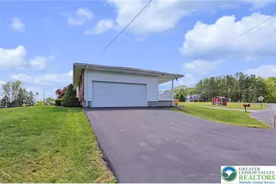 1004 Maple Street, Pottsville, PA 17901 - Photo 3