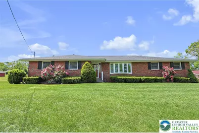 1004 Maple Street, Pottsville, PA 17901 - Photo 1