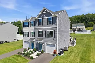 533 Delta Rd, Allen Township, PA 18067 - Photo 3