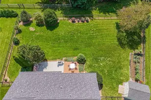 7303 Peppermint Ct, Macungie Boro, PA 18062 - Photo 3