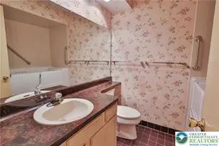 1760 Peachtree Cir, Whitehall Township, PA 18052 - Photo 29