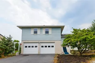 1760 Peachtree Cir, Whitehall Township, PA 18052 - Photo 1
