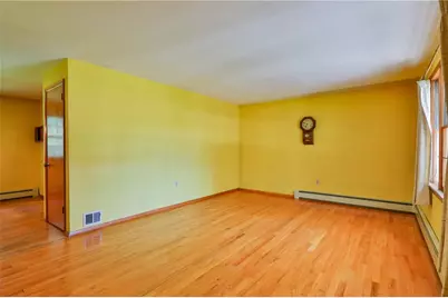 2004 Richmond Road, Easton, PA 18040 - Photo 5