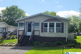 295 Woodsbluff Ct, East Allen Township, PA 18014 - Photo 1